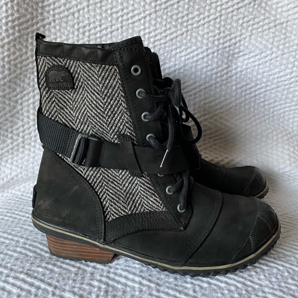 Sorel NWOT Women's Slimboot Lace Casual Boot 11 - Picture 3 of 15